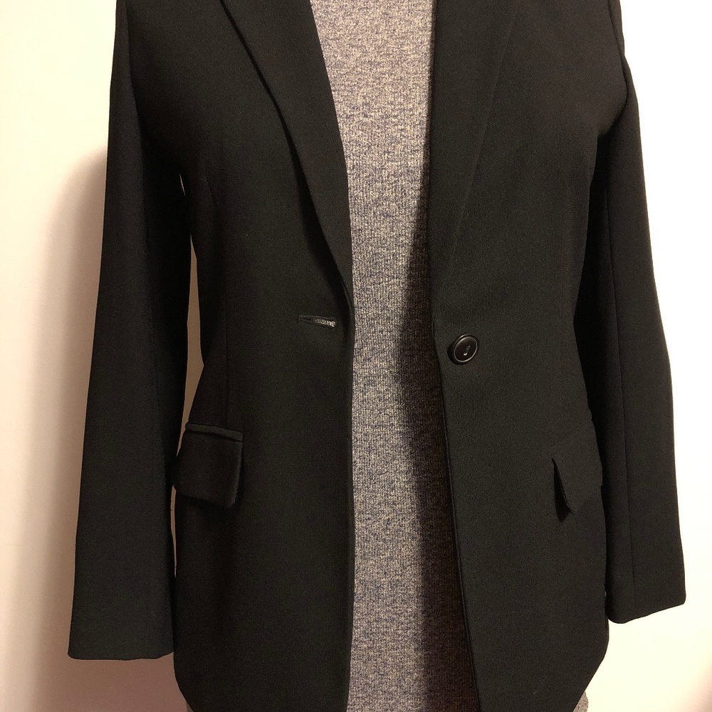 Josephine Chaus Black Blazer (size 8)